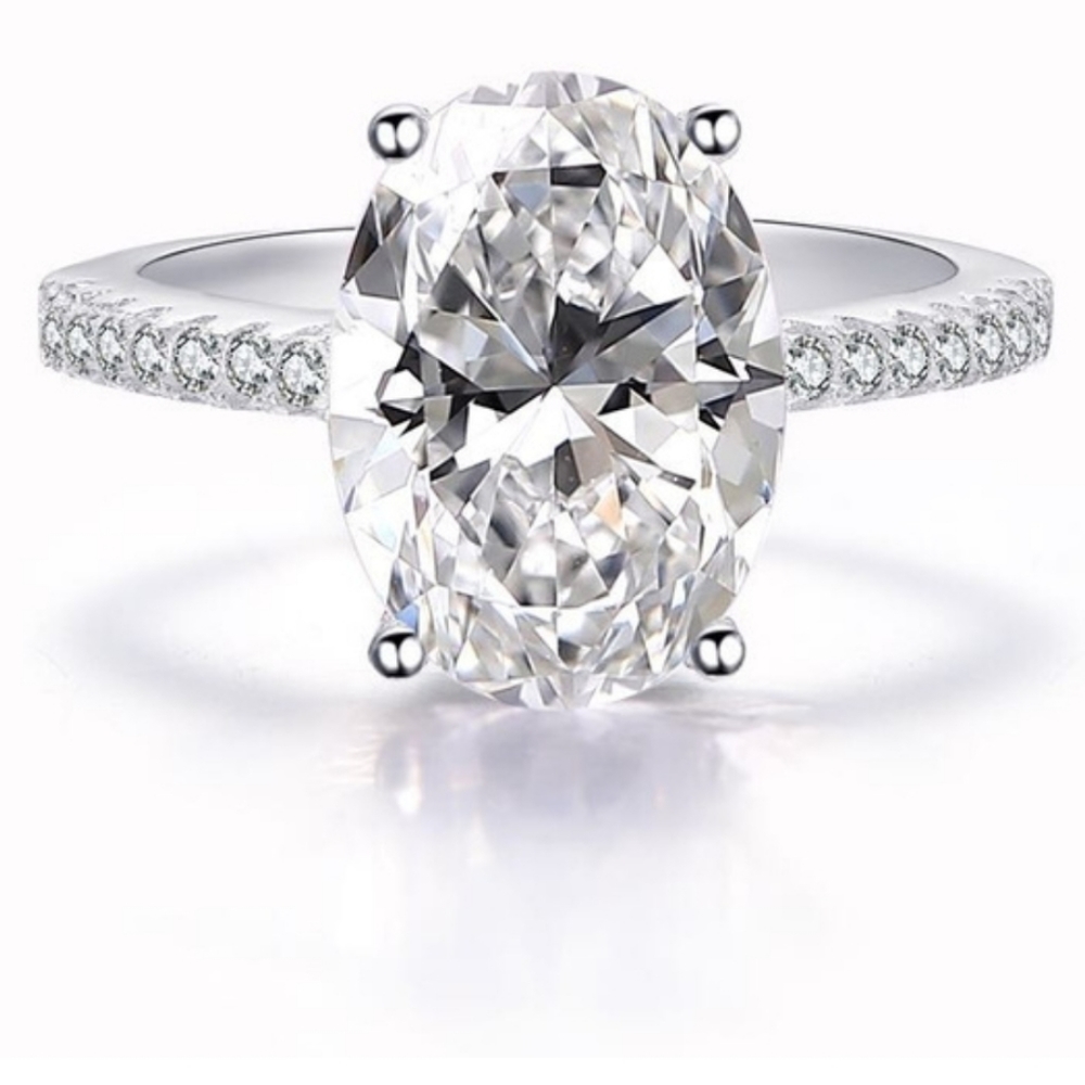 5 CT Oval Cut Diamond Ring